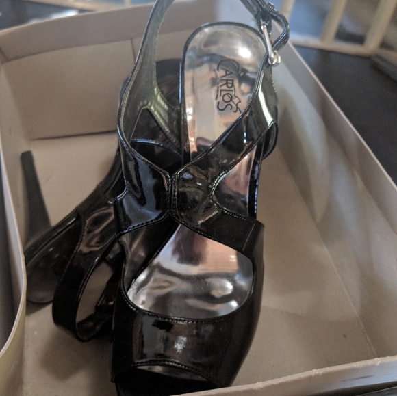 Carlos Santana Patent Platform Heels - Picture 4 of 4